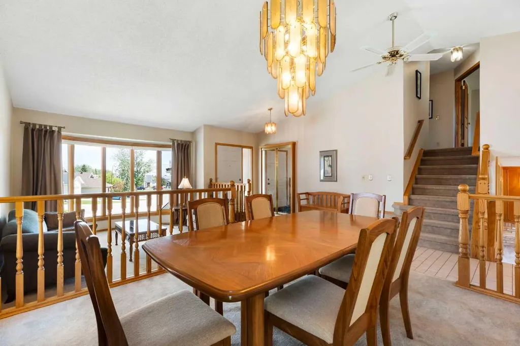 23 Millside Place SW Calgary AB T2Y 2R5