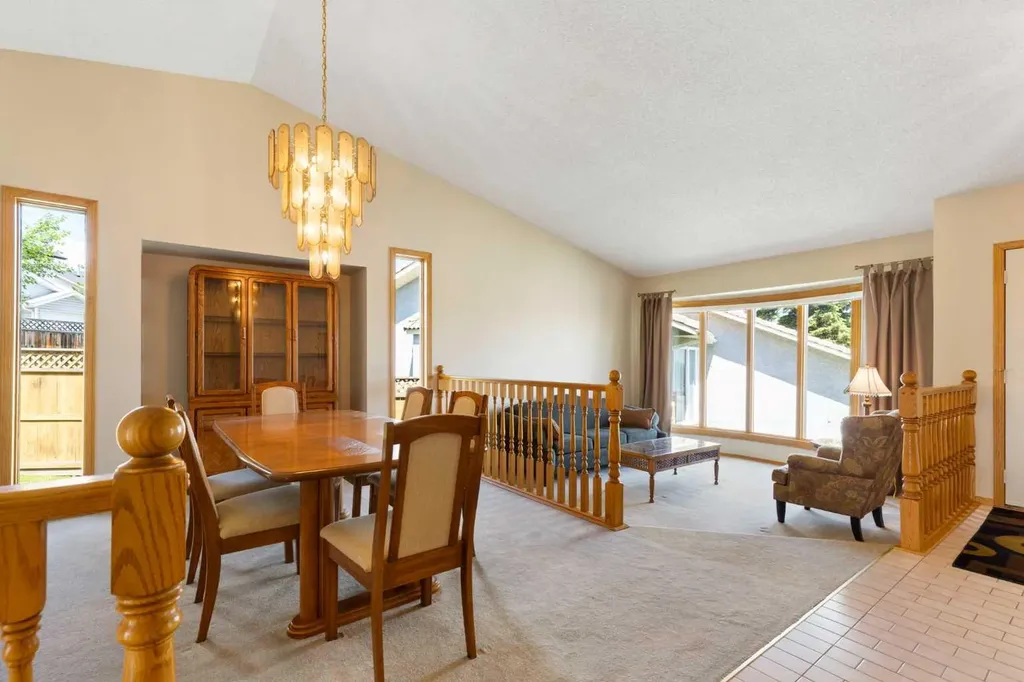 23 Millside Place SW Calgary AB T2Y 2R5