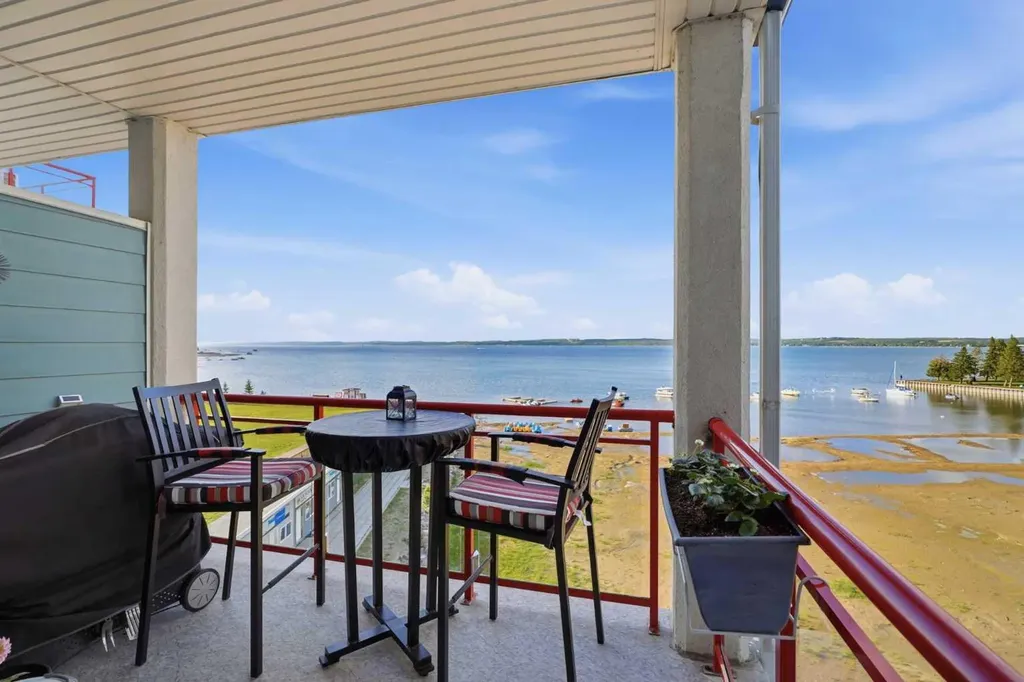 5100 Lakeshore Drive Sylvan Lake AB T4S2L7