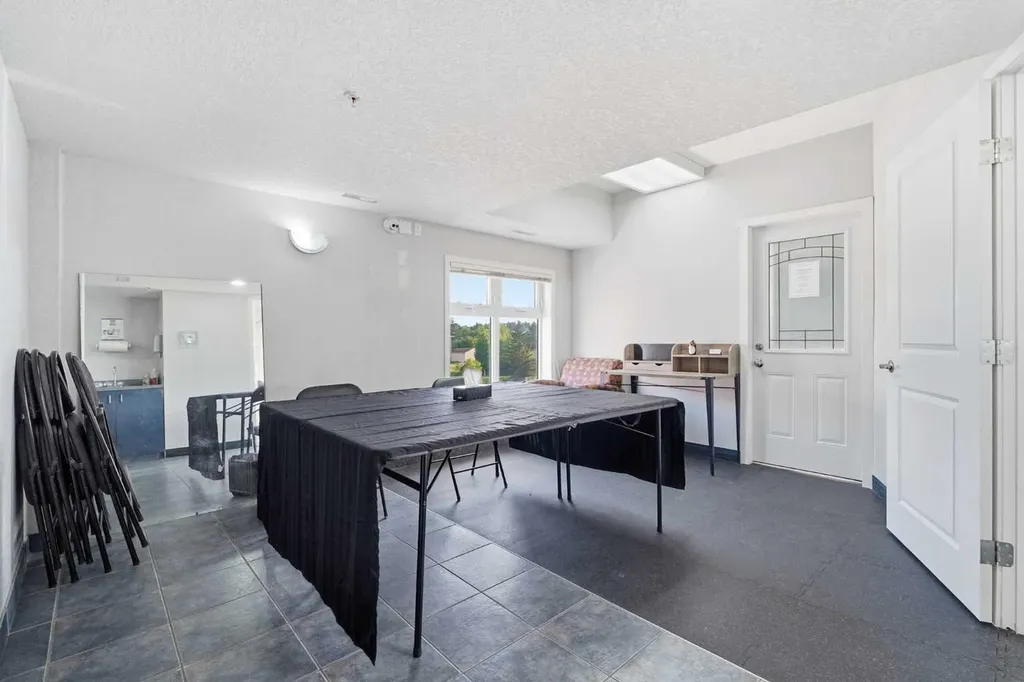 5100 Lakeshore Drive Sylvan Lake AB T4S2L7