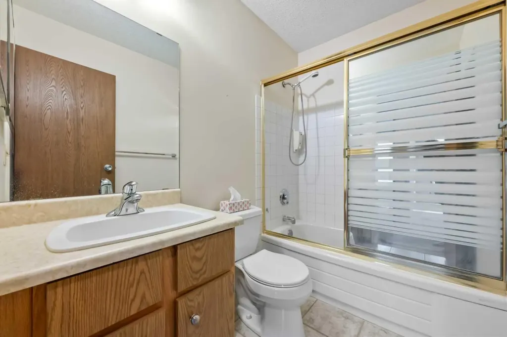 3200 60 Street NE Calgary AB T1Y 4K8