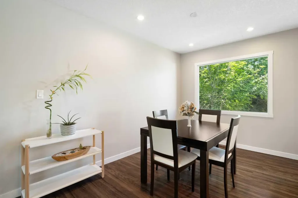 3123 Brentwood Boulevard NW Calgary AB T2L 1L9