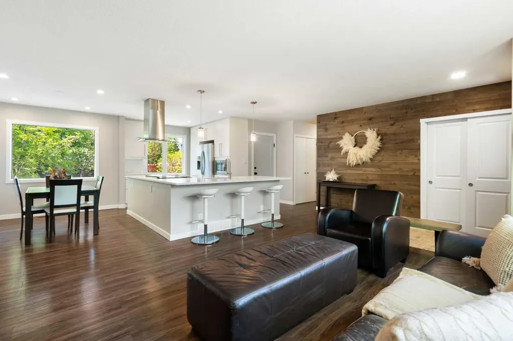 3123 Brentwood Boulevard NW Calgary AB T2L 1L9
