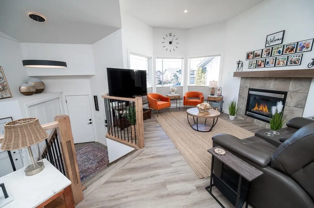 355 Duston Street Red Deer AB T4R 3J9