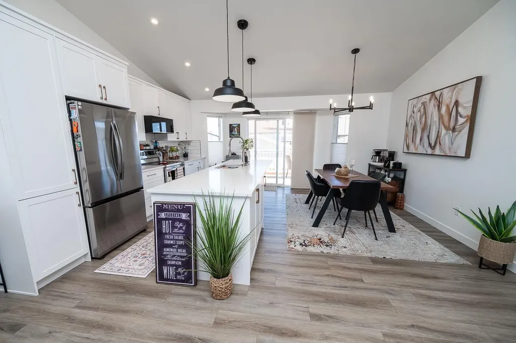 355 Duston Street Red Deer AB T4R 3J9