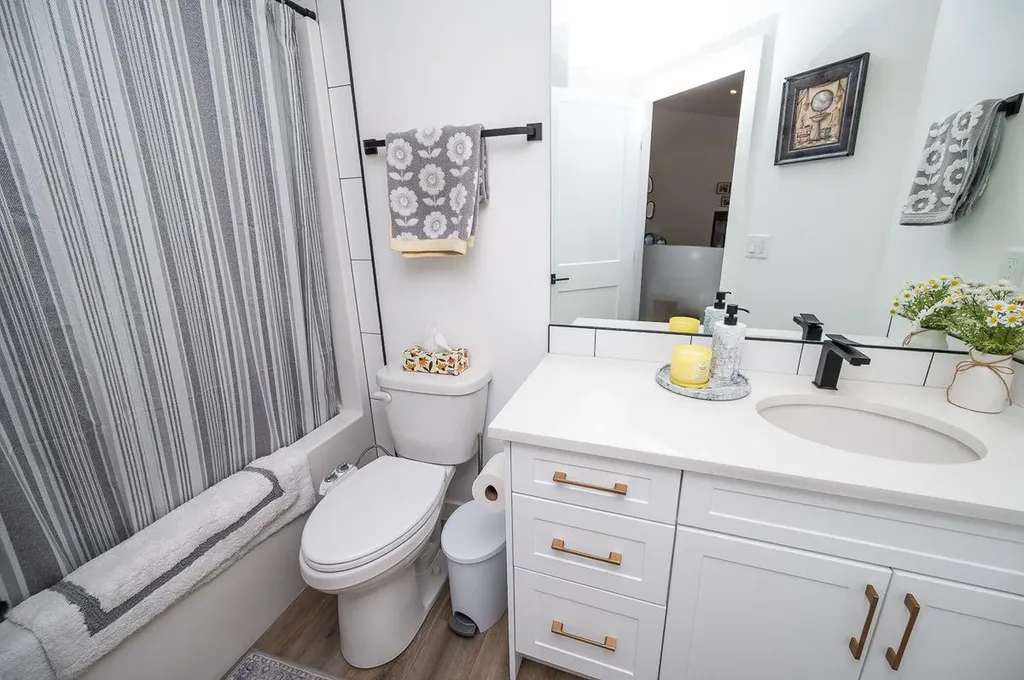 355 Duston Street Red Deer AB T4R 3J9