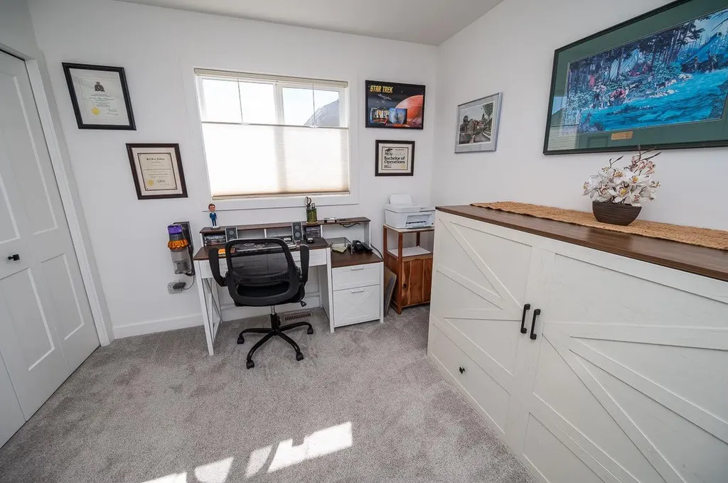355 Duston Street Red Deer AB T4R 3J9