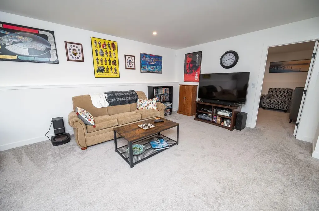 355 Duston Street Red Deer AB T4R 3J9