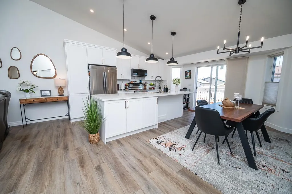 355 Duston Street Red Deer AB T4R 3J9