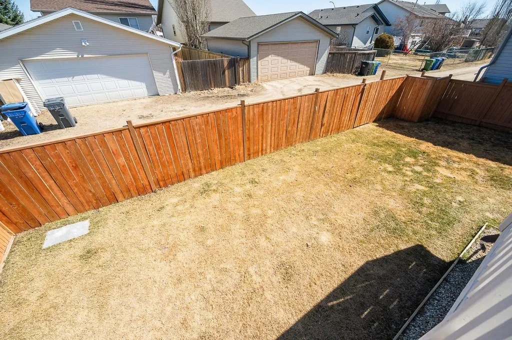 355 Duston Street Red Deer AB T4R 3J9
