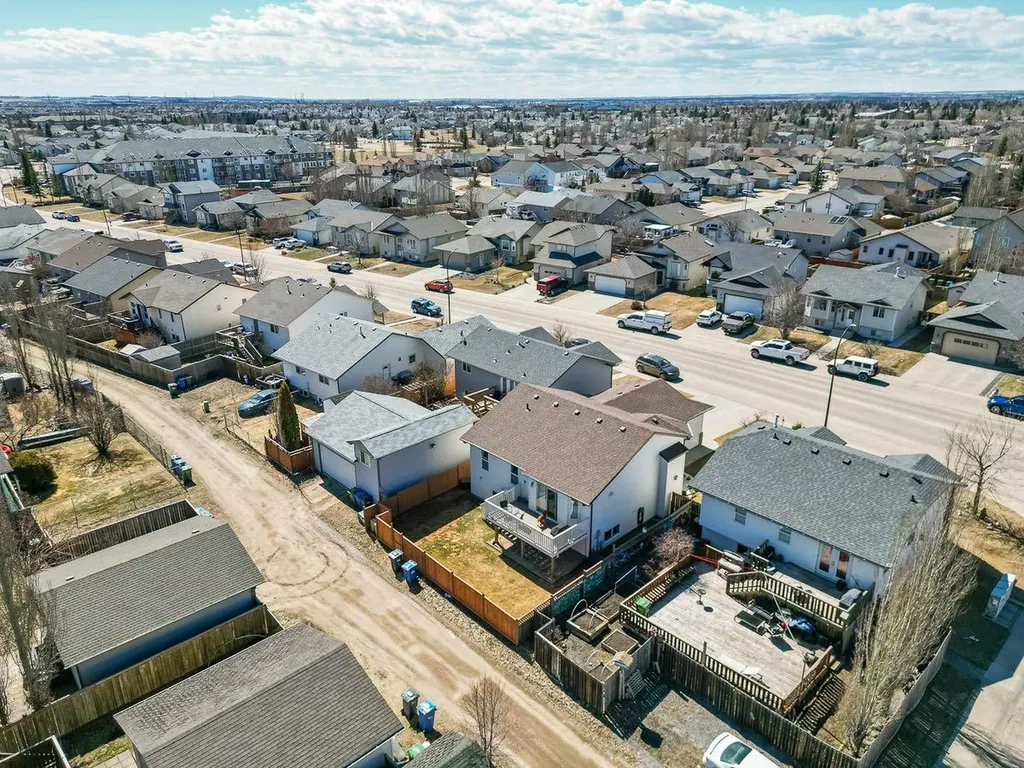 355 Duston Street Red Deer AB T4R 3J9