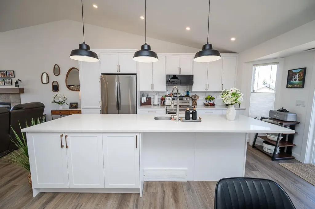 355 Duston Street Red Deer AB T4R 3J9