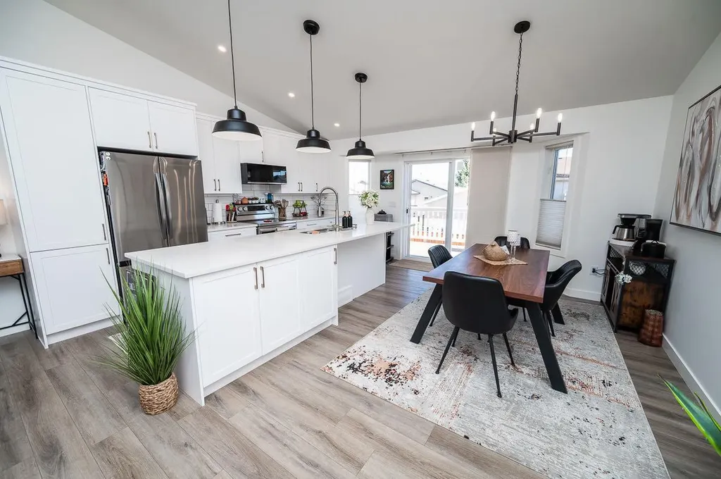 355 Duston Street Red Deer AB T4R 3J9