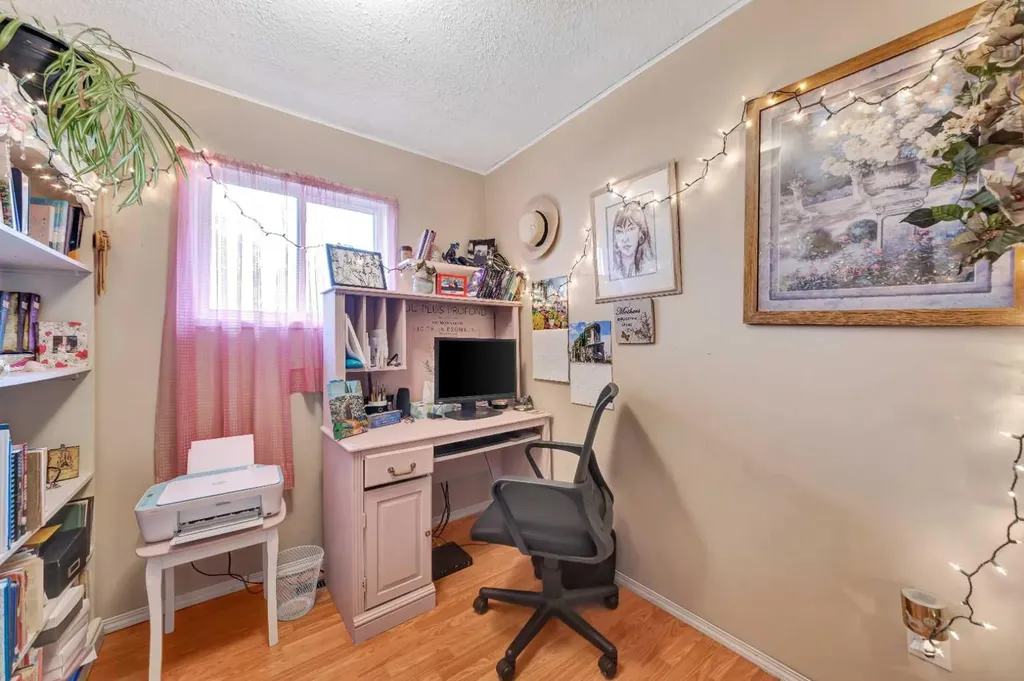17 3 Avenue SE Marshall SK S0M 1R0