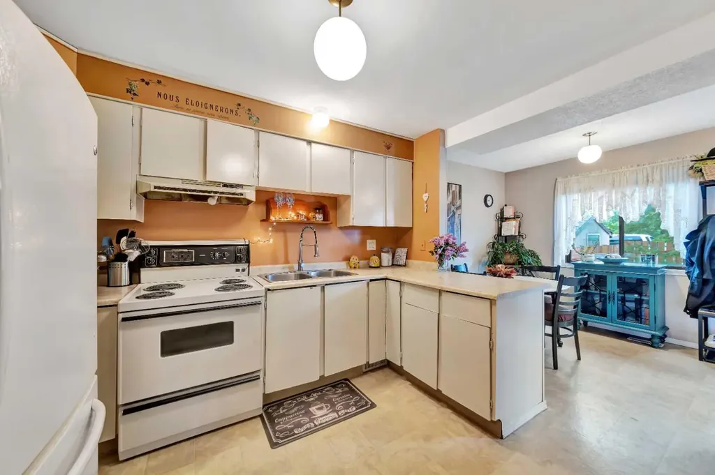 17 3 Avenue SE Marshall SK S0M 1R0