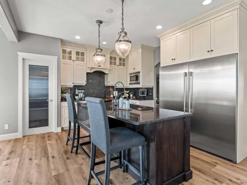 18 Sunset Ridge Drive Rural Foothills County AB T1S 5B7