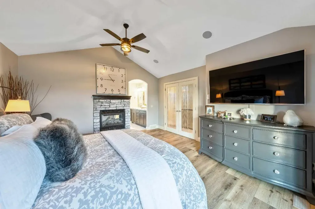 18 Sunset Ridge Drive Rural Foothills County AB T1S 5B7