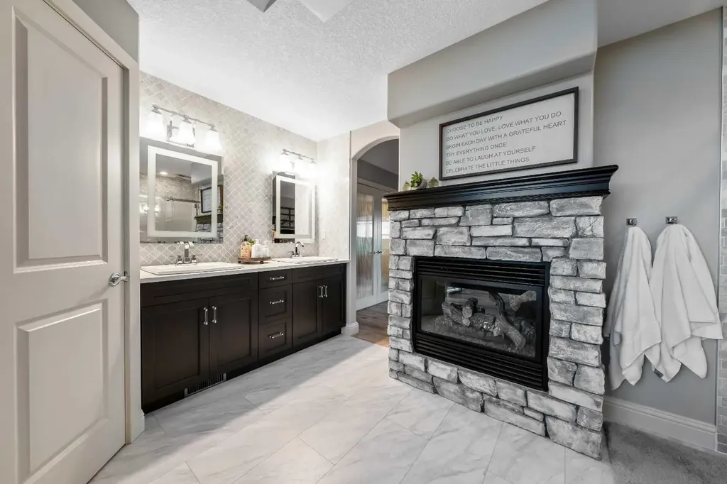 18 Sunset Ridge Drive Rural Foothills County AB T1S 5B7