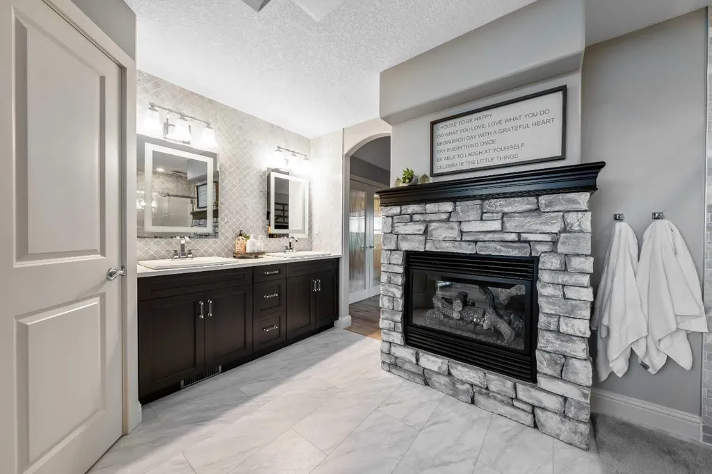 18 Sunset Ridge Drive Rural Foothills County AB T1S 5B7