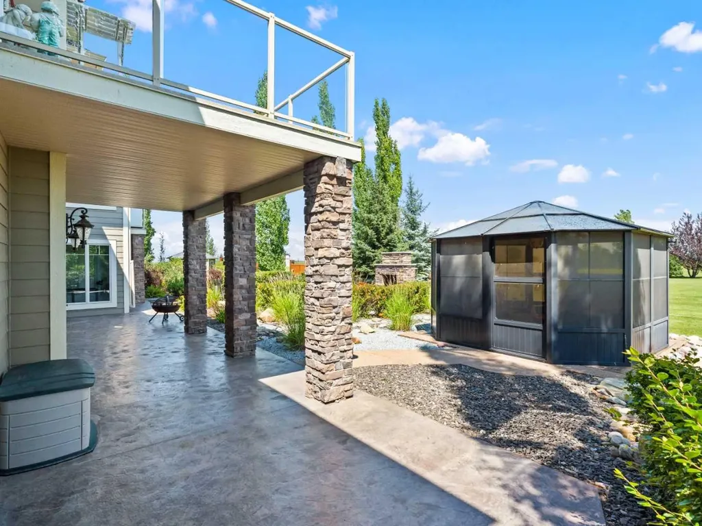 18 Sunset Ridge Drive Rural Foothills County AB T1S 5B7