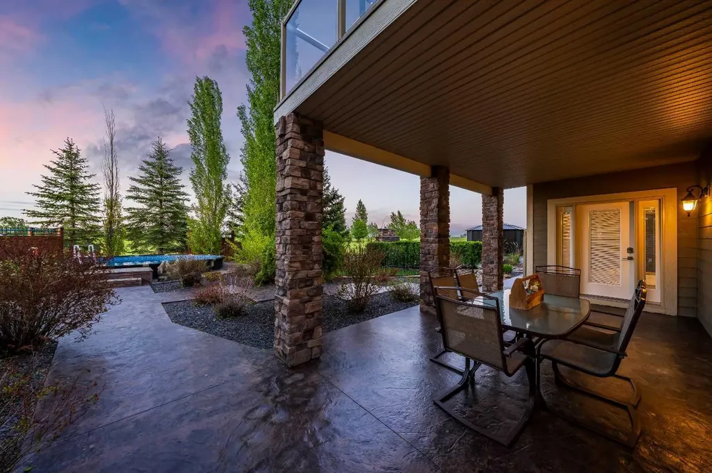 18 Sunset Ridge Drive Rural Foothills County AB T1S 5B7