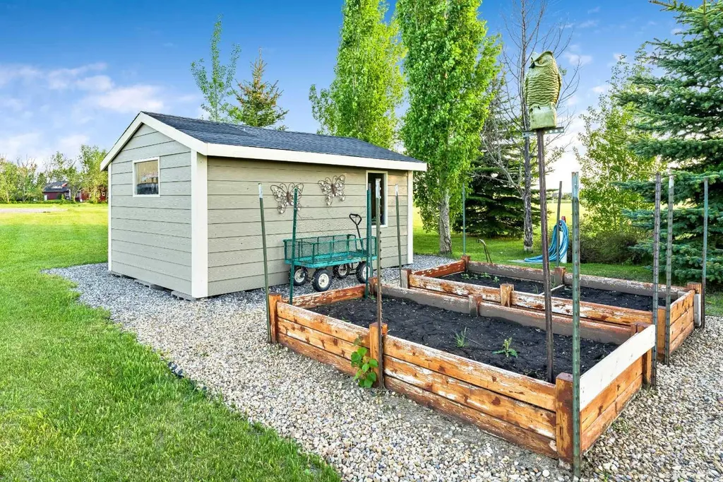 18 Sunset Ridge Drive Rural Foothills County AB T1S 5B7