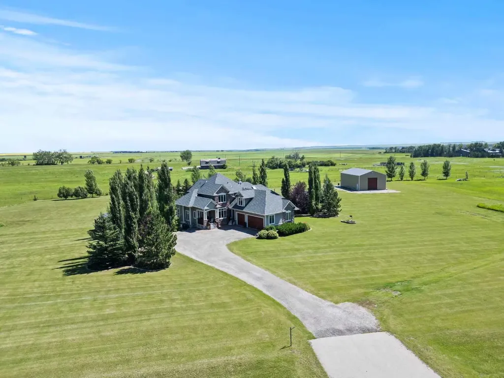 18 Sunset Ridge Drive Rural Foothills County AB T1S 5B7