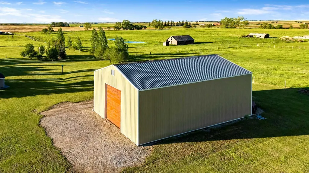 18 Sunset Ridge Drive Rural Foothills County AB T1S 5B7