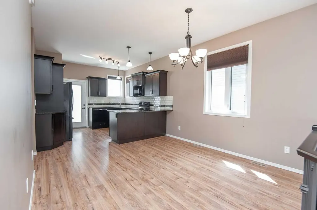 104 Almond Crescent Blackfalds AB T4M 0J5