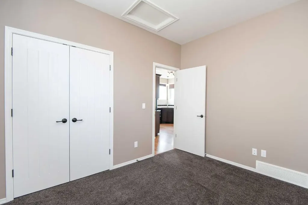 104 Almond Crescent Blackfalds AB T4M 0J5