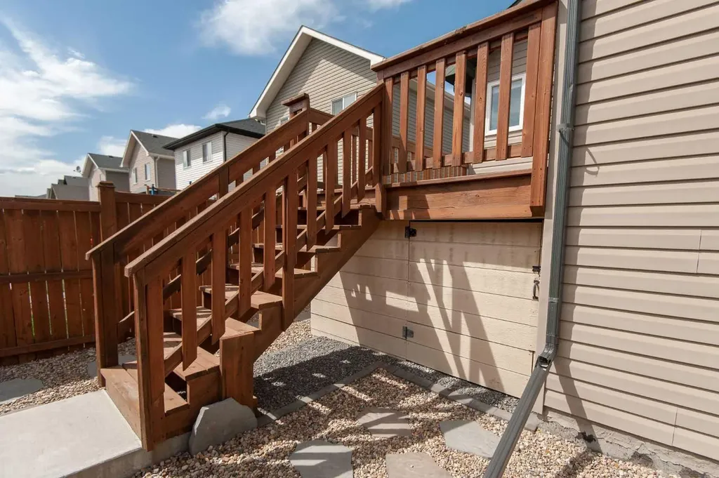 104 Almond Crescent Blackfalds AB T4M 0J5