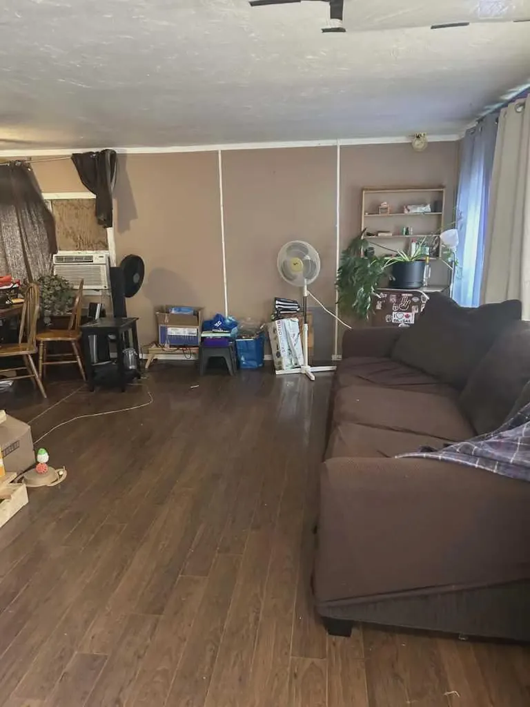 4000 13 Avenue SE Medicine Hat AB T1B 1J3