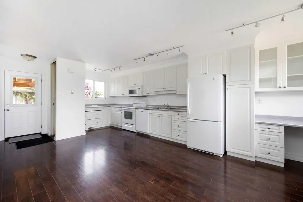 278 Ross Haven Drive Fort Mcmurray AB T9H 3P1