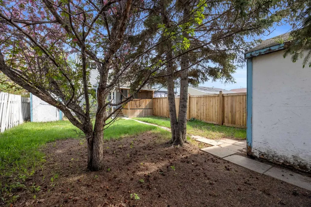 278 Ross Haven Drive Fort Mcmurray AB T9H 3P1