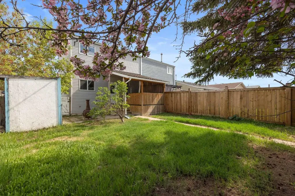 278 Ross Haven Drive Fort Mcmurray AB T9H 3P1