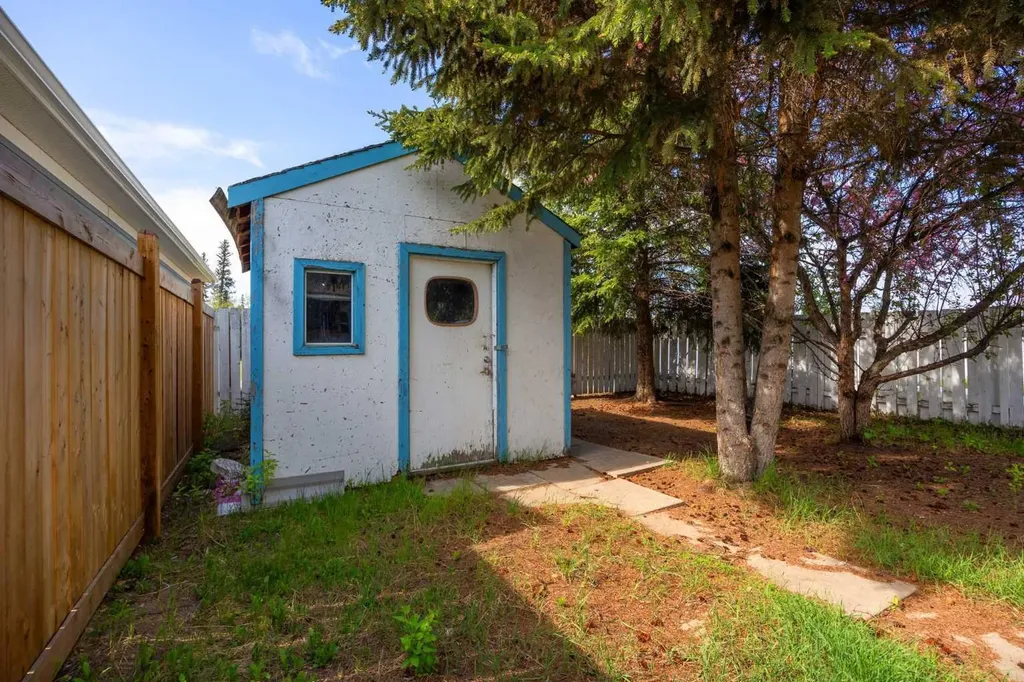 278 Ross Haven Drive Fort Mcmurray AB T9H 3P1