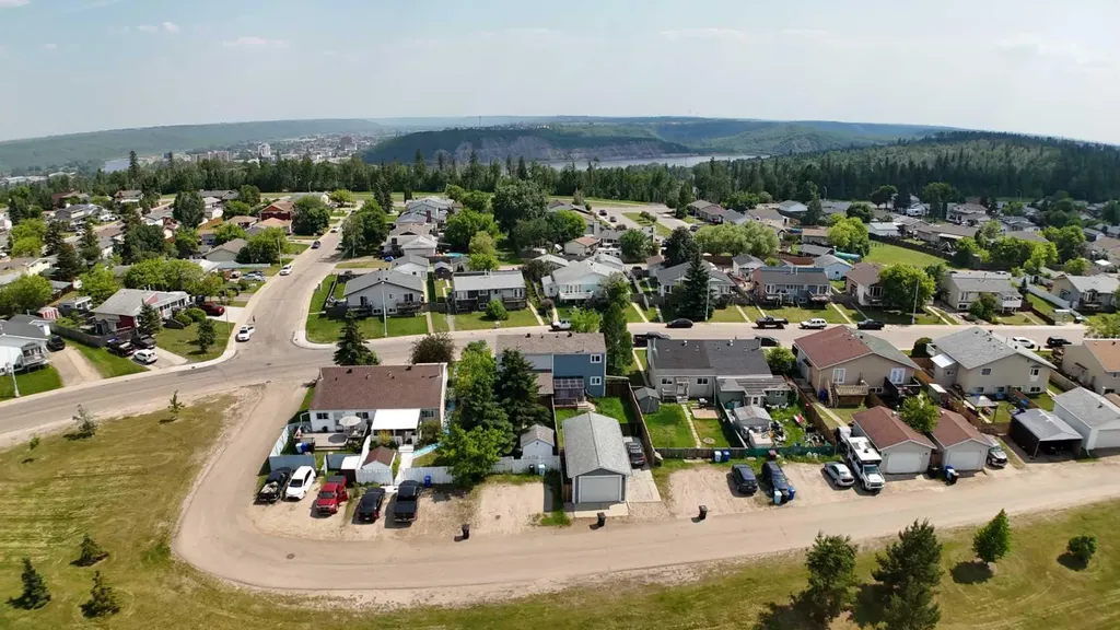 278 Ross Haven Drive Fort Mcmurray AB T9H 3P1