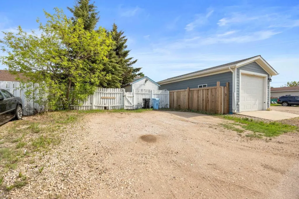 278 Ross Haven Drive Fort Mcmurray AB T9H 3P1