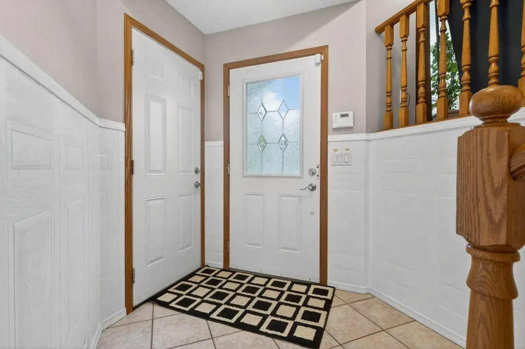 156 Rivercroft Close SE Calgary AB T2C 3X1