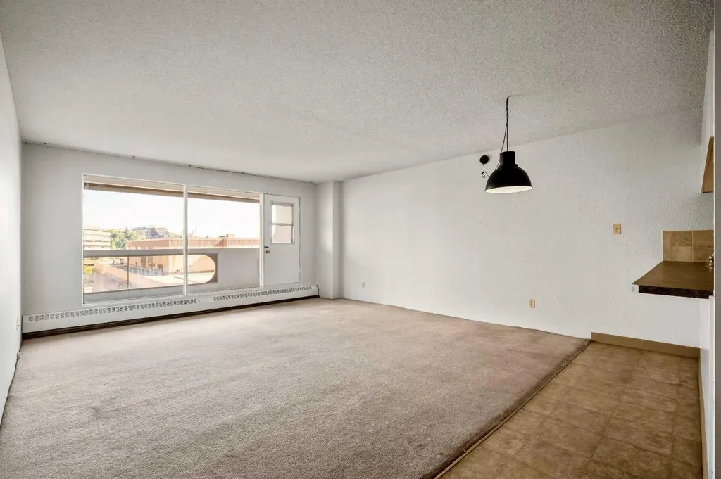 221 6 Avenue SE Calgary AB T2G 4Z9
