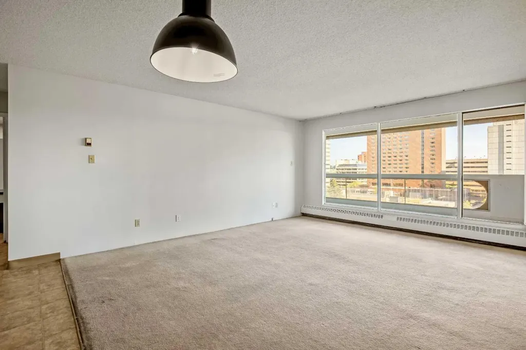 221 6 Avenue SE Calgary AB T2G 4Z9