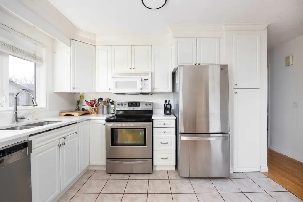 105 Farrell Cove Fort Mcmurray AB T9K 1N9