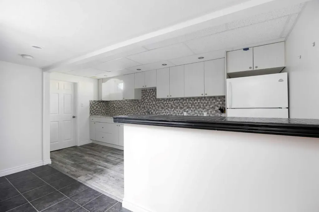 105 Farrell Cove Fort Mcmurray AB T9K 1N9
