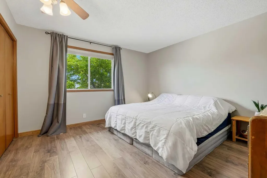 10 Carolina Drive Cochrane AB T4C 1C2