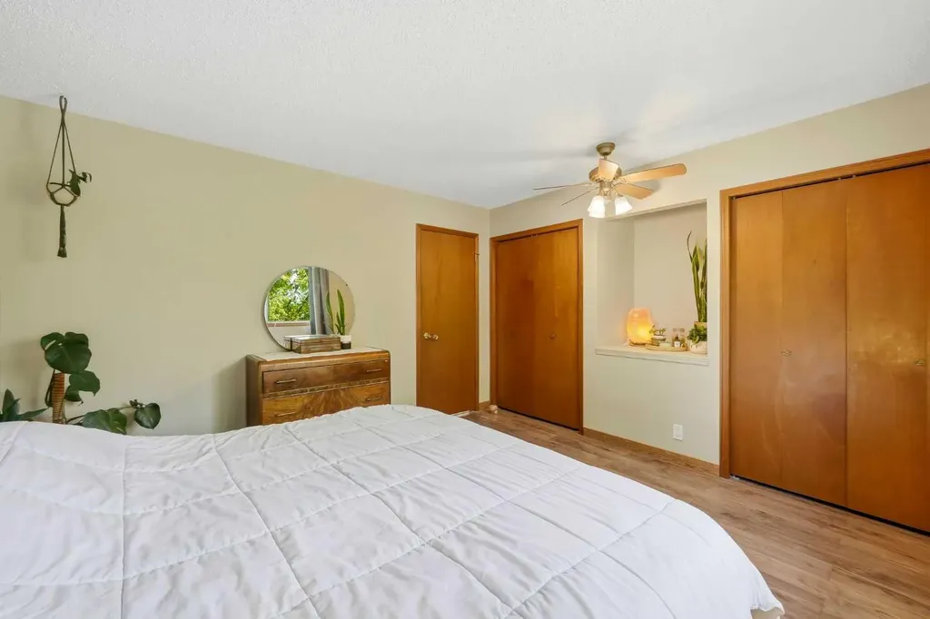 10 Carolina Drive Cochrane AB T4C 1C2