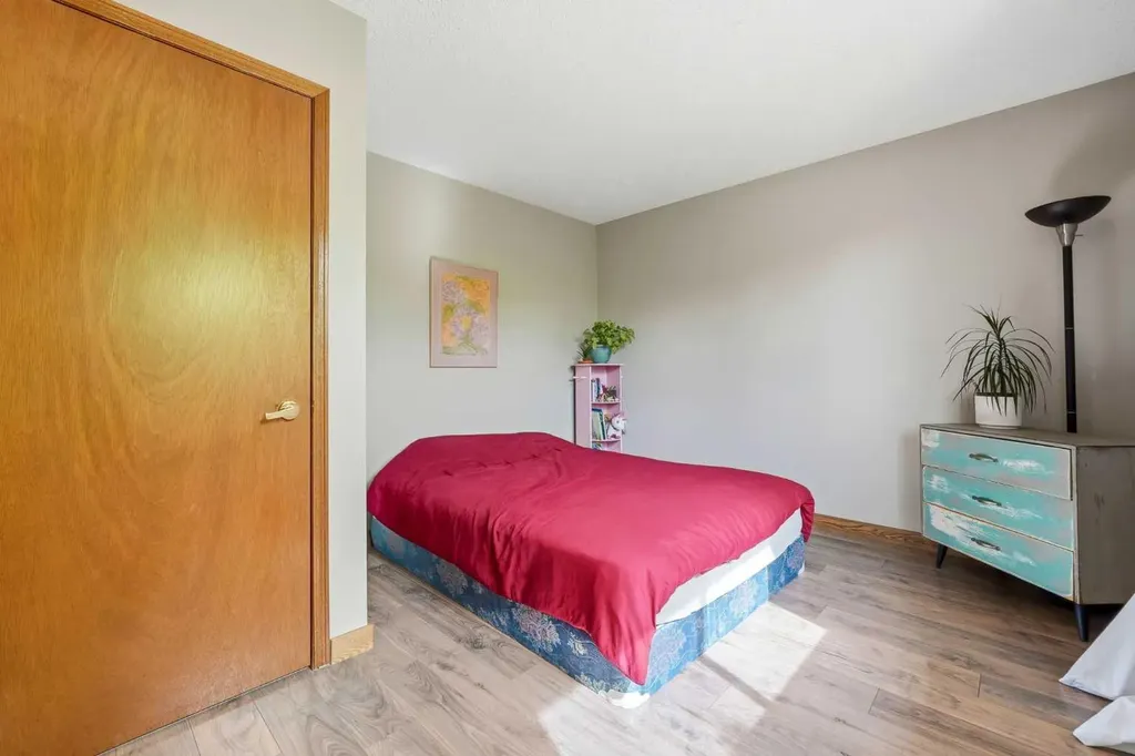 10 Carolina Drive Cochrane AB T4C 1C2