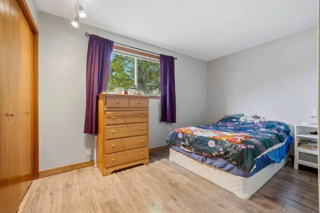 10 Carolina Drive Cochrane AB T4C 1C2
