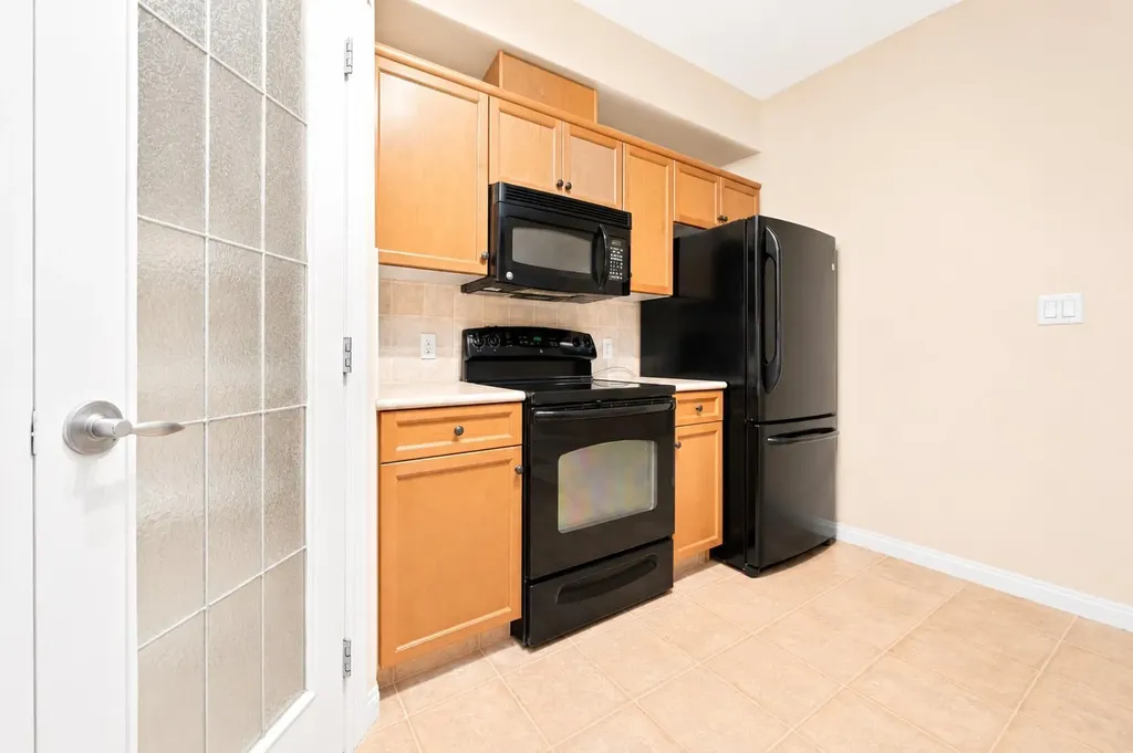 201 River Ridge Drive NW Medicine Hat AB T1A8V5
