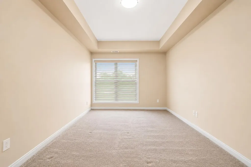201 River Ridge Drive NW Medicine Hat AB T1A8V5