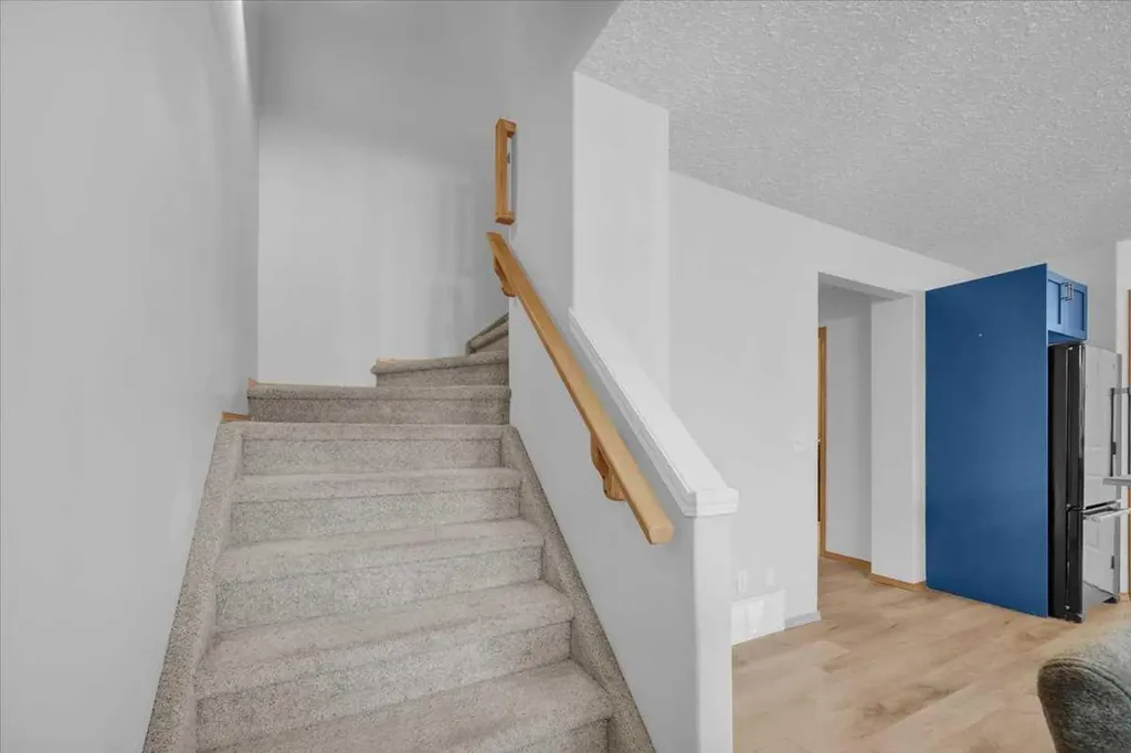 917 High Park Way NW High River AB T1V 2C7